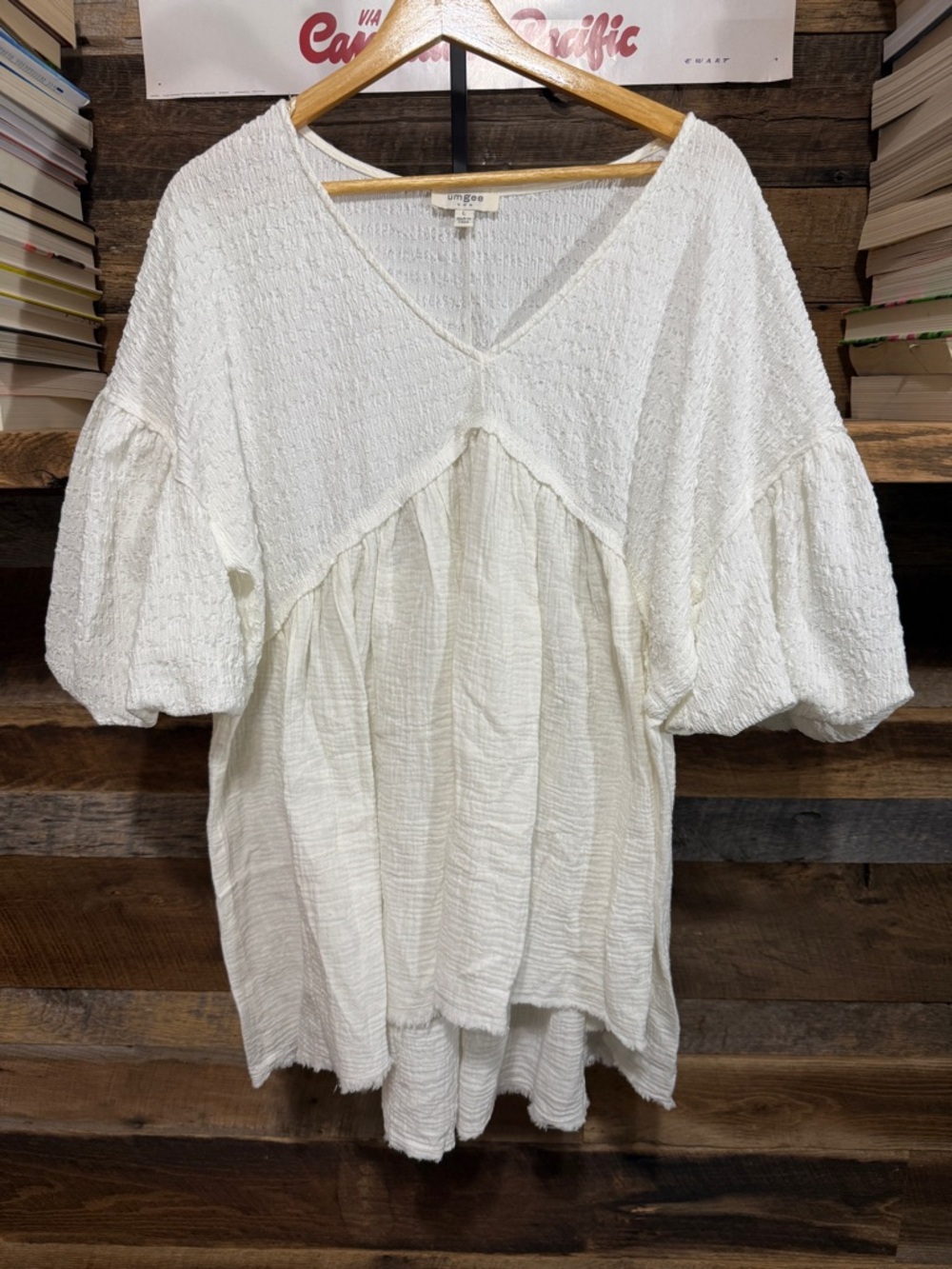 Umgee Cream Gauze & Textured V-Neck Tunic with Puff Sleeves